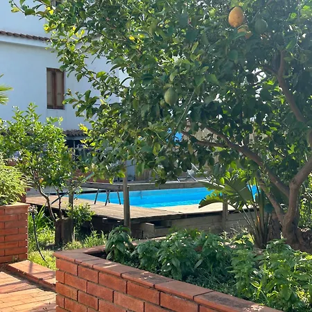 Carolea Frühstückspension Acireale
